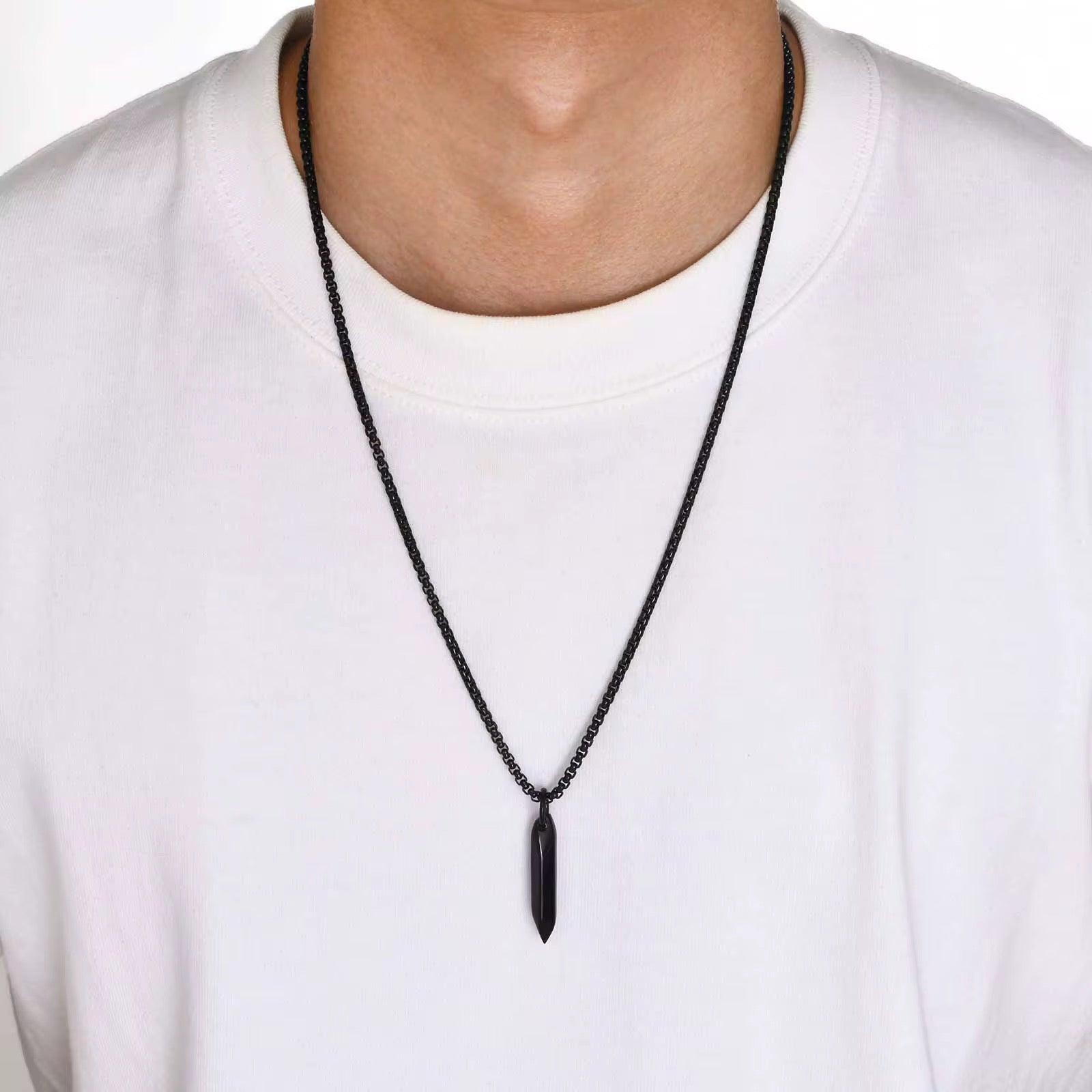 Sleek Edge Necklace – Stainless Steel